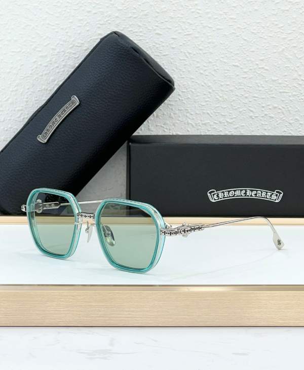 Picture of Chrome Hearts Sunglasses _SKUfw66670464fw